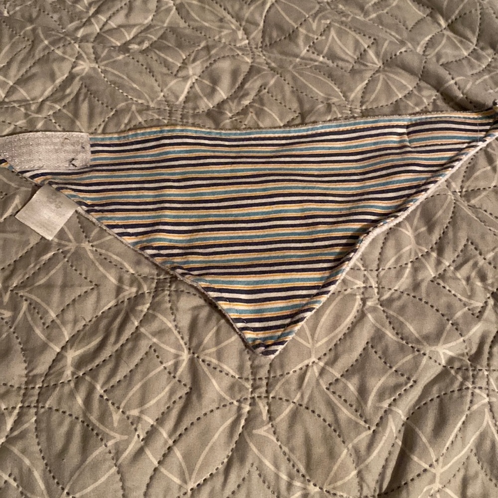 4 bear themed bibs